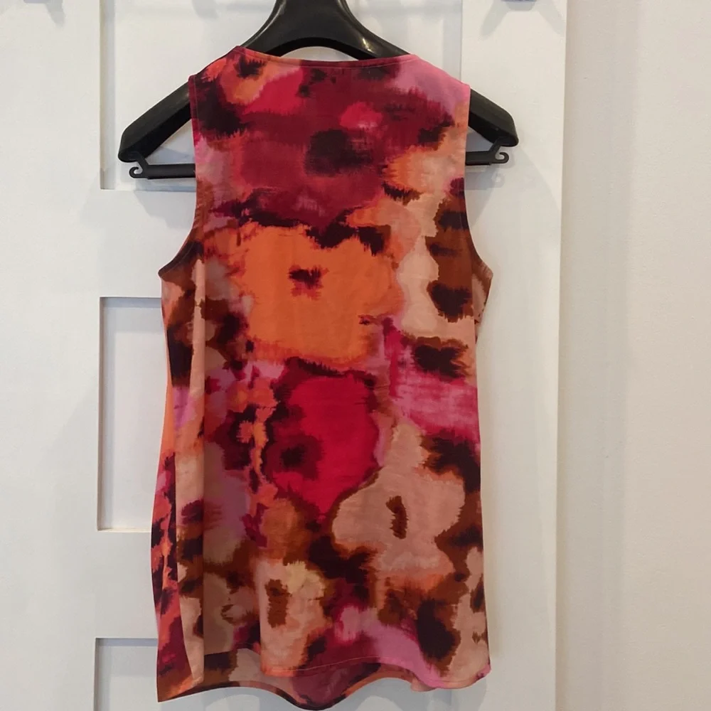 LOFT Ruffle Top - Picture 2 of 2